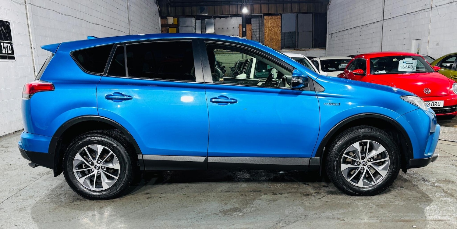 Used Toyota RAV4 2016 for sale - 76432189: Photo 8