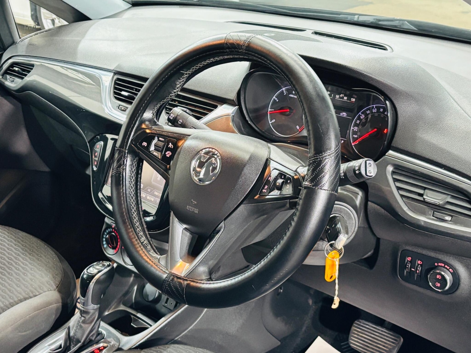 Used Vauxhall Corsa 2015 for sale - 77853606: Photo 11