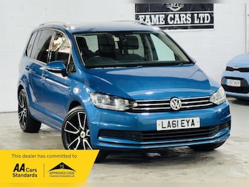 Used Volkswagen Touran 2016 for sale - 76701942: Photo