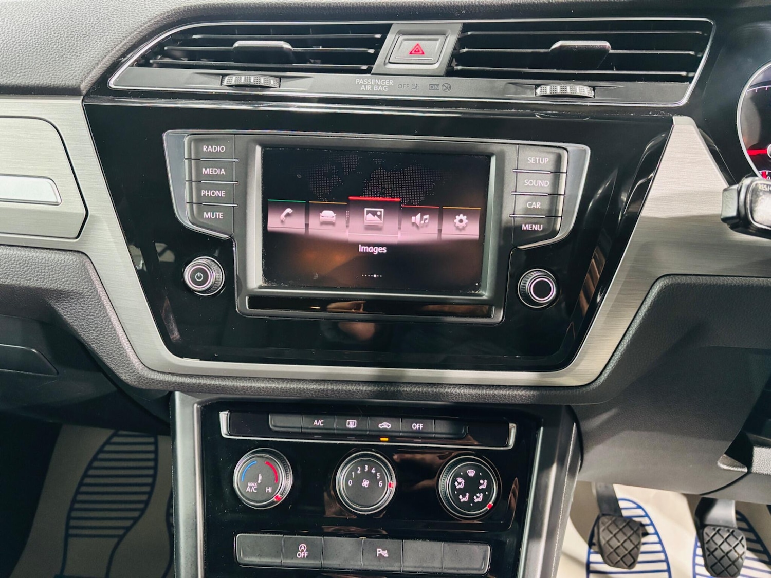 Used Volkswagen Touran 2016 for sale - 76701942: Photo 21