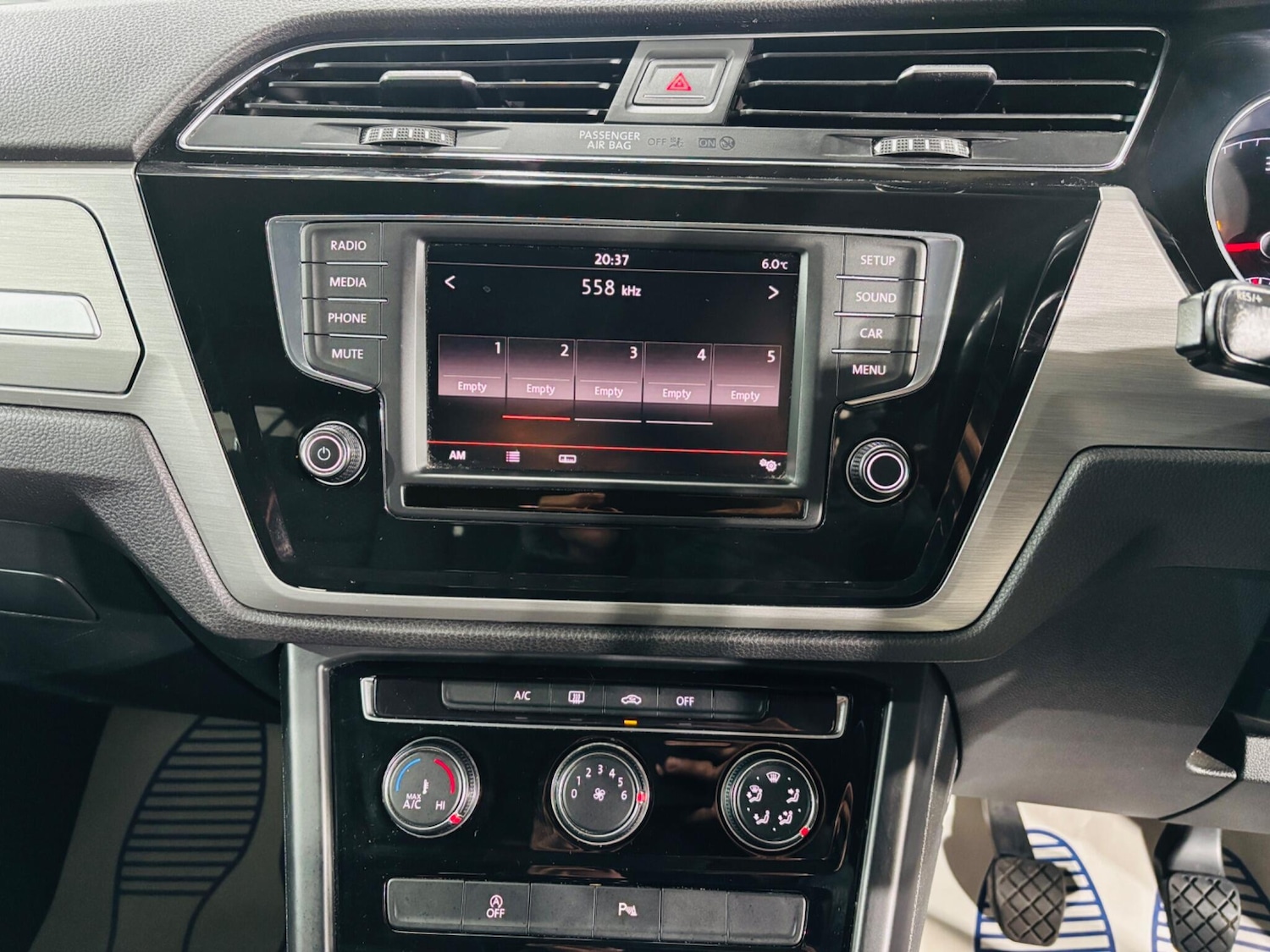 Used Volkswagen Touran 2016 for sale - 76701942: Photo 22