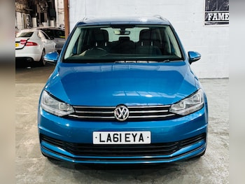 Used Volkswagen Touran 2016 for sale - 76701942: Photo