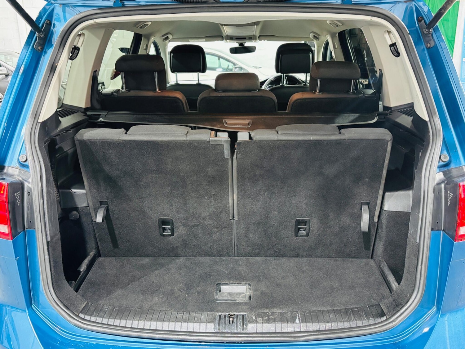 Used Volkswagen Touran 2016 for sale - 76701942: Photo 31