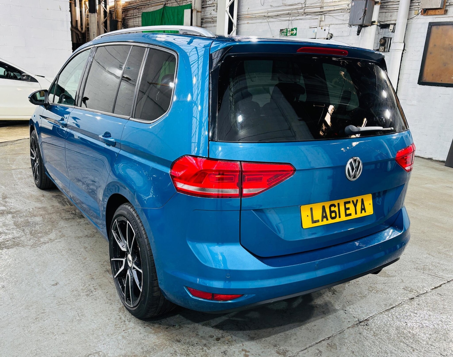 Used Volkswagen Touran 2016 for sale - 76701942: Photo 7