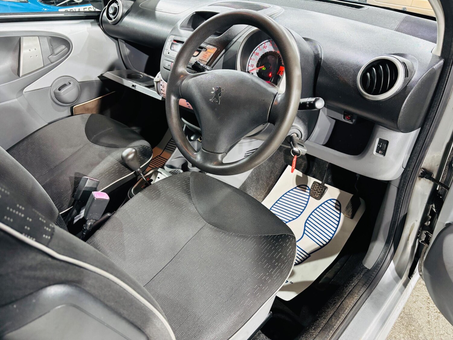 Used Peugeot 107 2010 for sale - 76887034: Photo 10