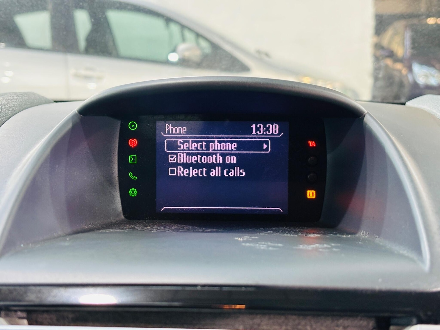 Used Ford Fiesta 2010 for sale - 76926669: Photo 20