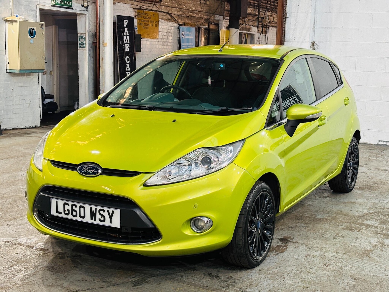 Used Ford Fiesta 2010 for sale - 76926669: Photo 4