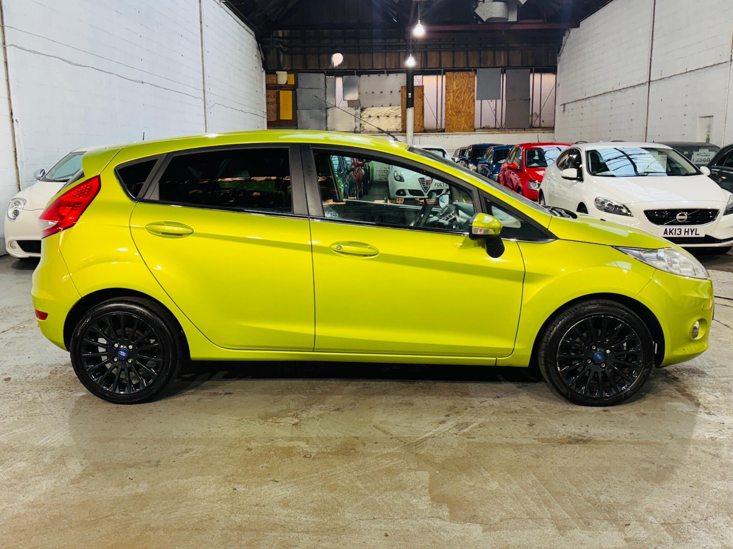 Used Ford Fiesta 2010 for sale - 76926669: Photo 8