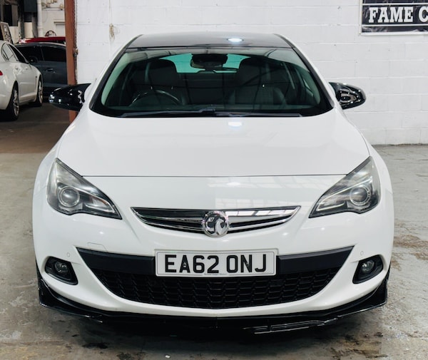 Used Vauxhall Astra GTC 2012 for sale - 76227821: Photo 2