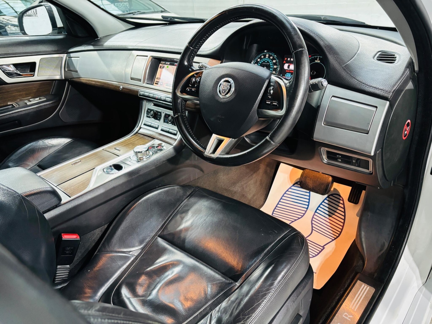 Used Jaguar XF 2012 for sale - 76349506: Photo 10