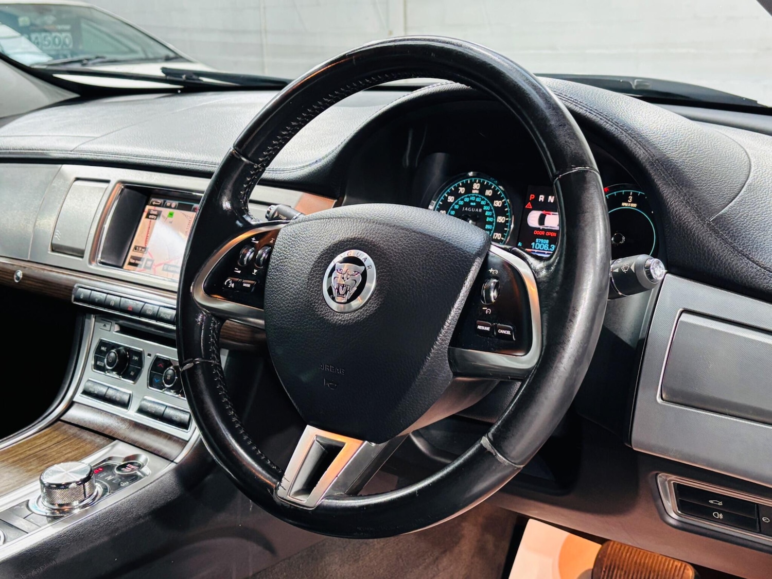 Used Jaguar XF 2012 for sale - 76349506: Photo 11