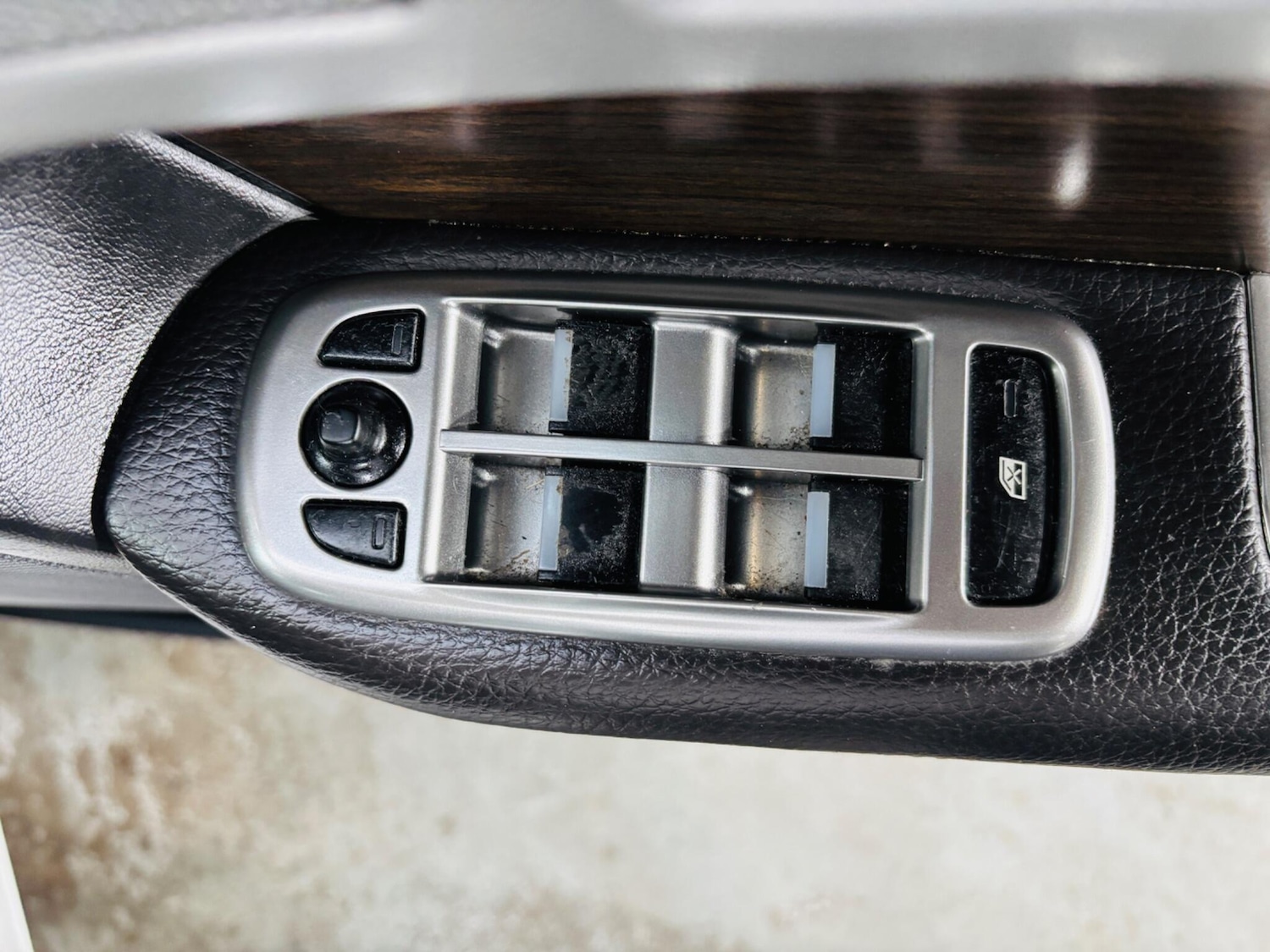 Used Jaguar XF 2012 for sale - 76349506: Photo 17