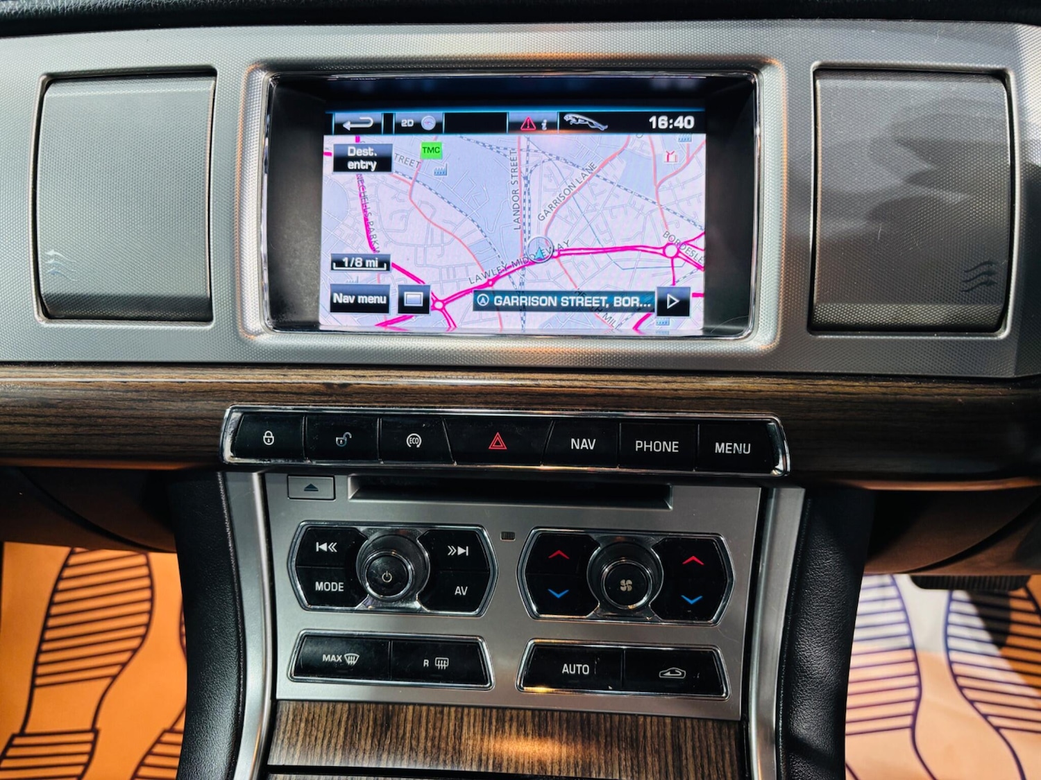 Used Jaguar XF 2012 for sale - 76349506: Photo 21