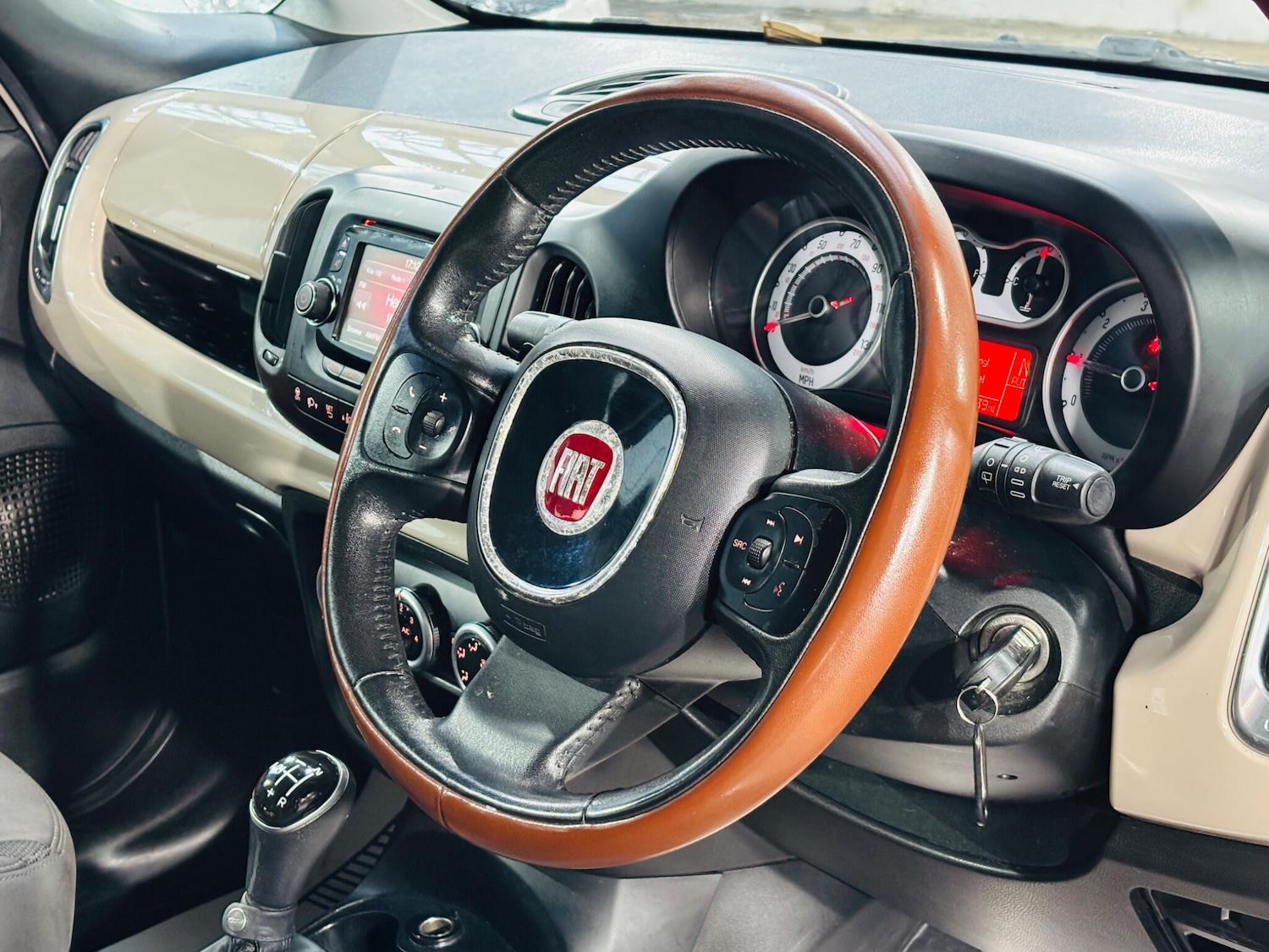 Used Fiat 500L 2013 for sale - 78185134: Photo 11