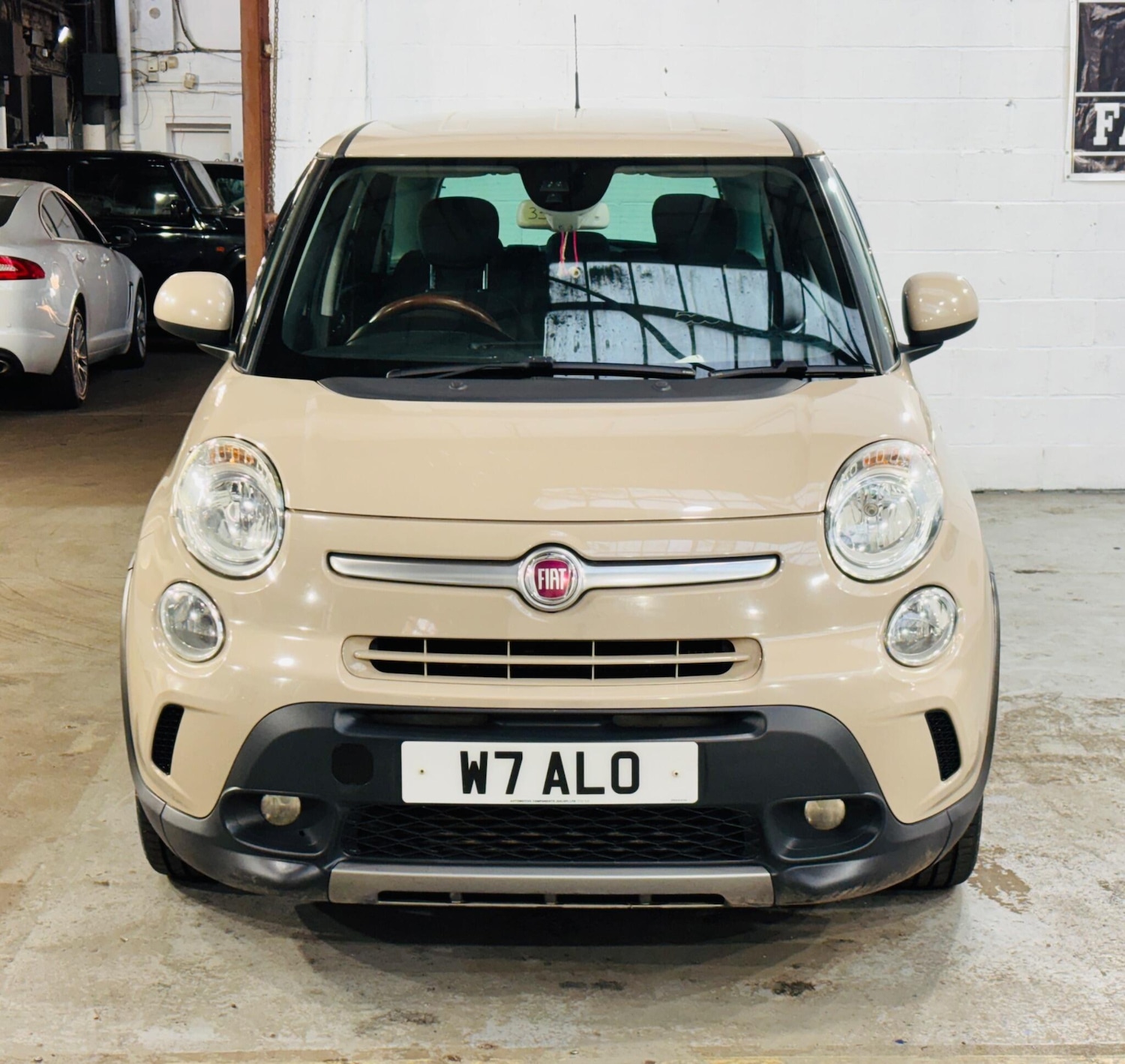 Used Fiat 500L 2013 for sale - 78185134: Photo 2