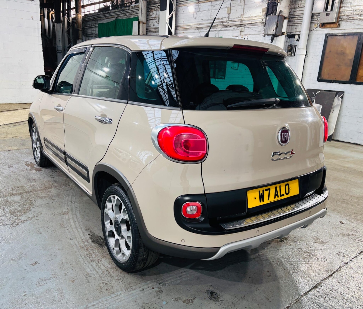 Used Fiat 500L 2013 for sale - 78185134: Photo 7