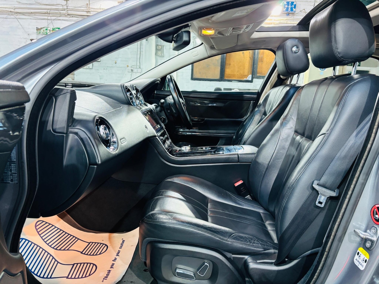 Used Jaguar XJ 2013 for sale - 76753011: Photo 15