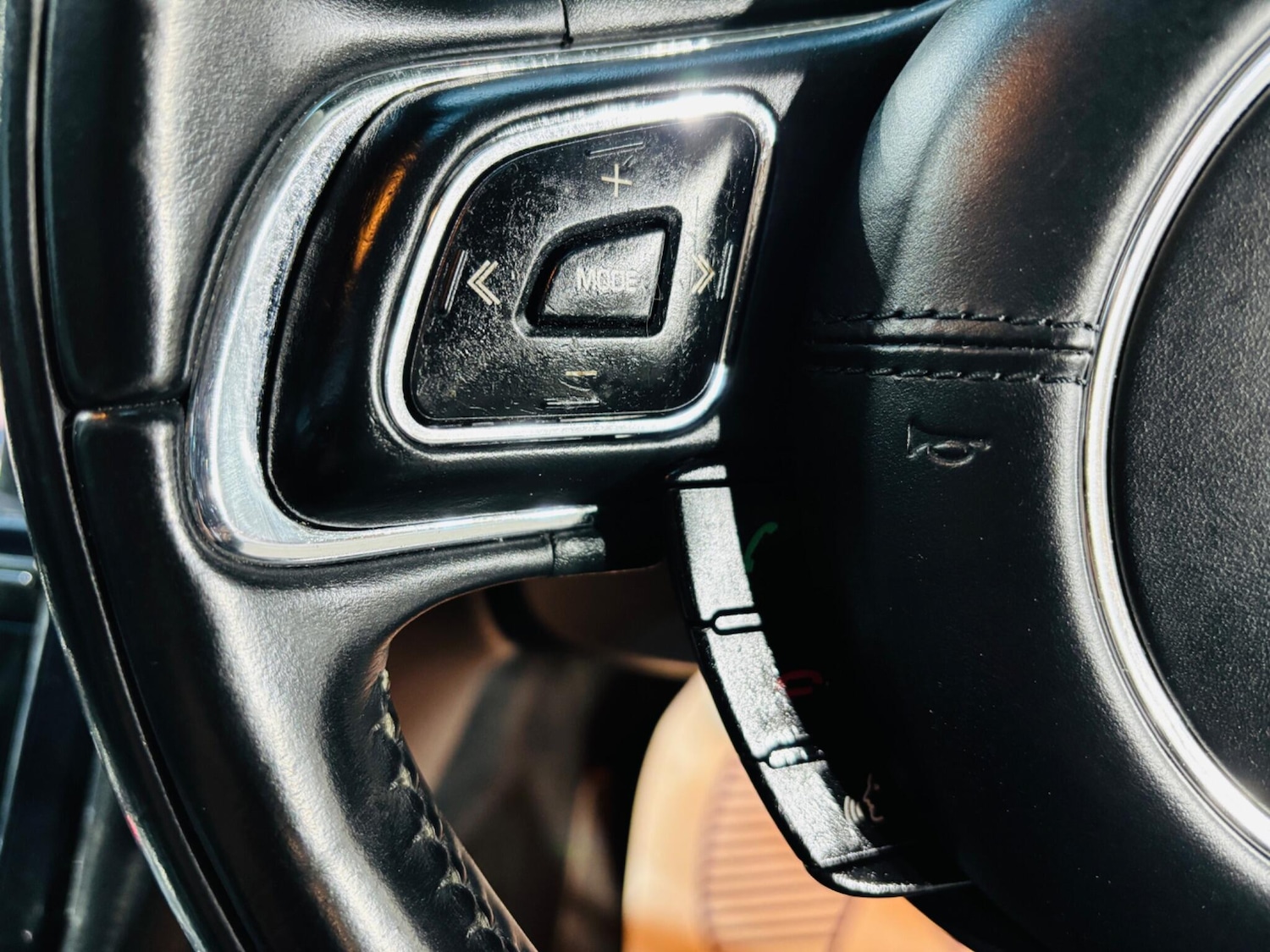 Used Jaguar XJ 2013 for sale - 76753011: Photo 23