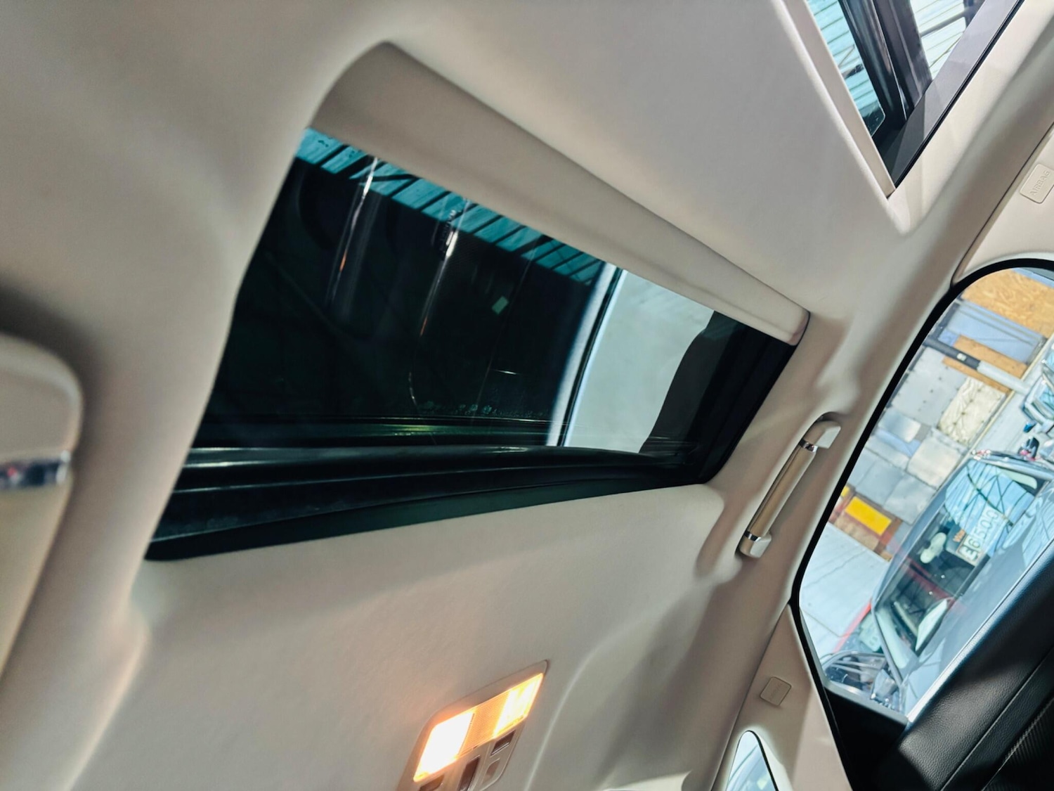 Used Jaguar XJ 2013 for sale - 76753011: Photo 33