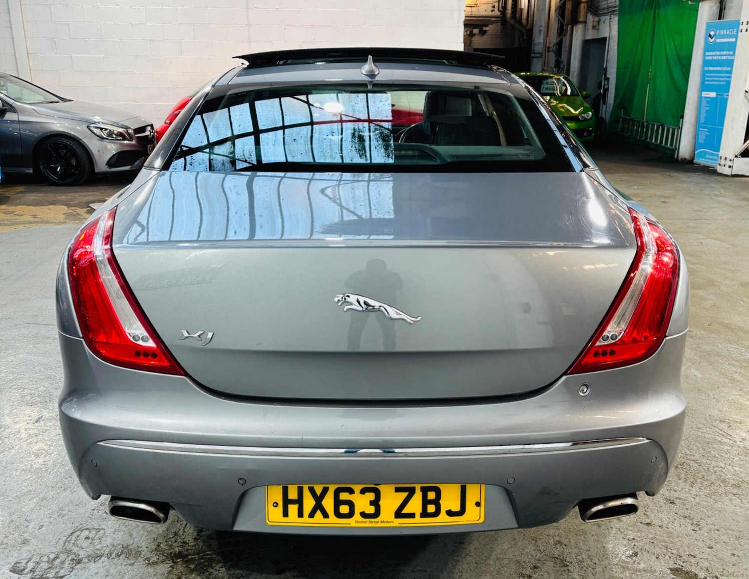 Used Jaguar XJ 2013 for sale - 76753011: Photo 6