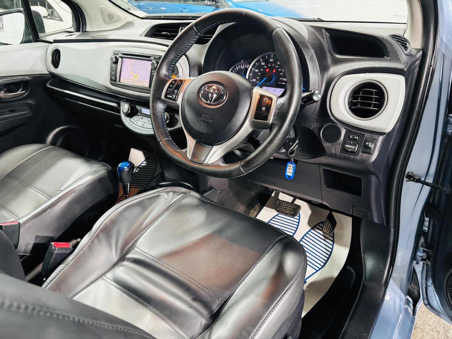 Used Toyota Yaris 2014 for sale - 76306861: Photo 10