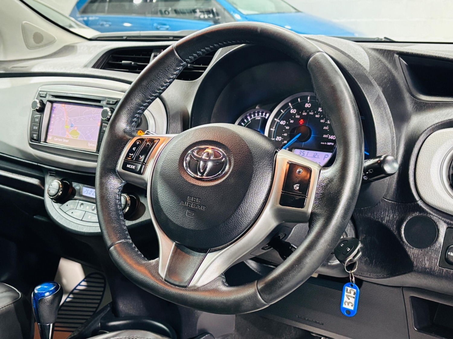 Used Toyota Yaris 2014 for sale - 76306861: Photo 11