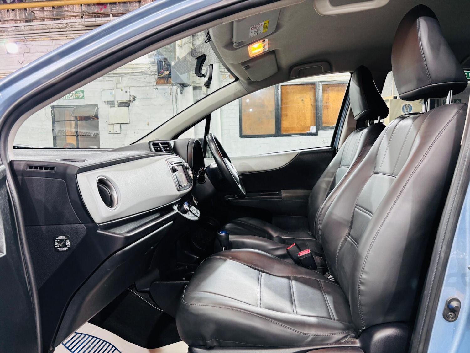 Used Toyota Yaris 2014 for sale - 76306861: Photo 15