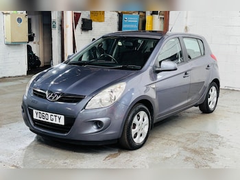 Used Hyundai i20 2010 for sale - 79033690: Photo