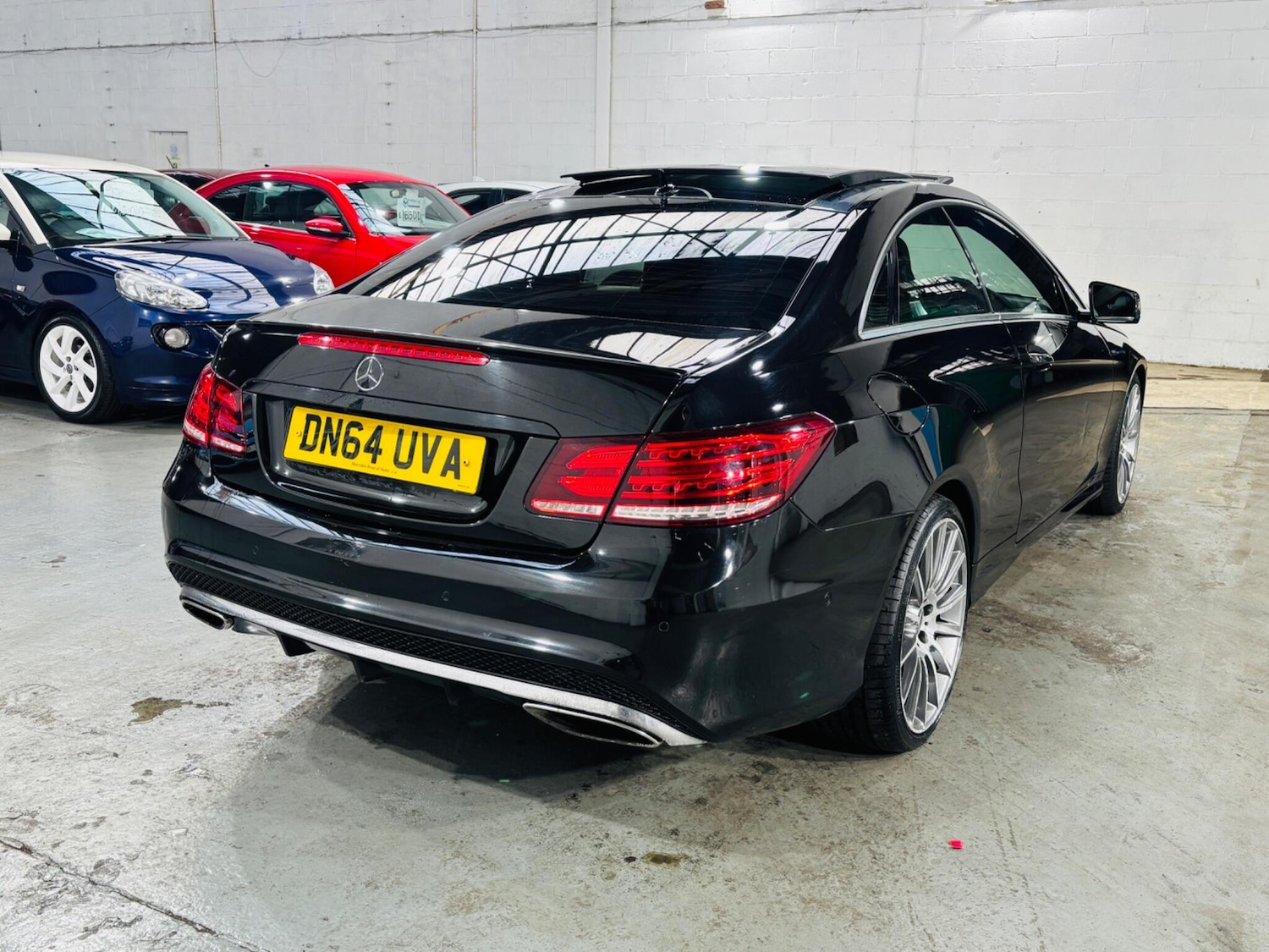 Used Mercedes-Benz E Class 2014 for sale - 76377600: Photo 5