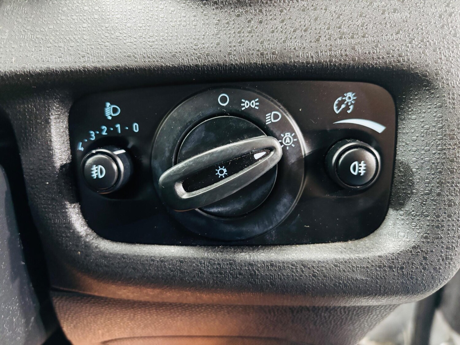 Used Ford Fiesta 2014 for sale - 76349822: Photo 17