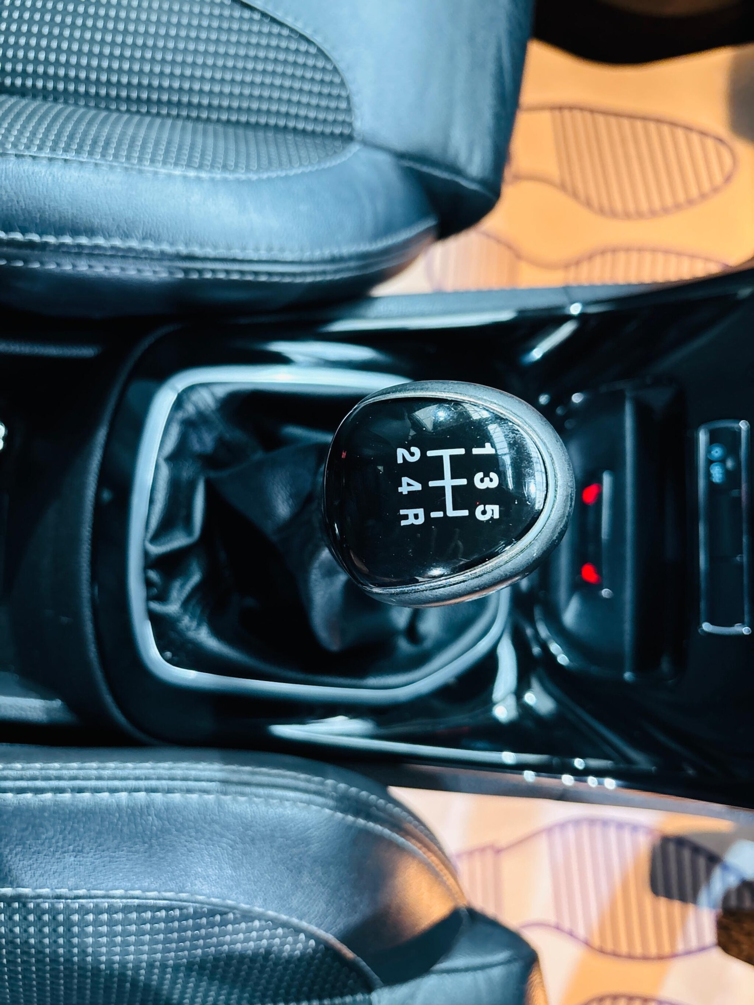 Used Ford Fiesta 2014 for sale - 76349822: Photo 24