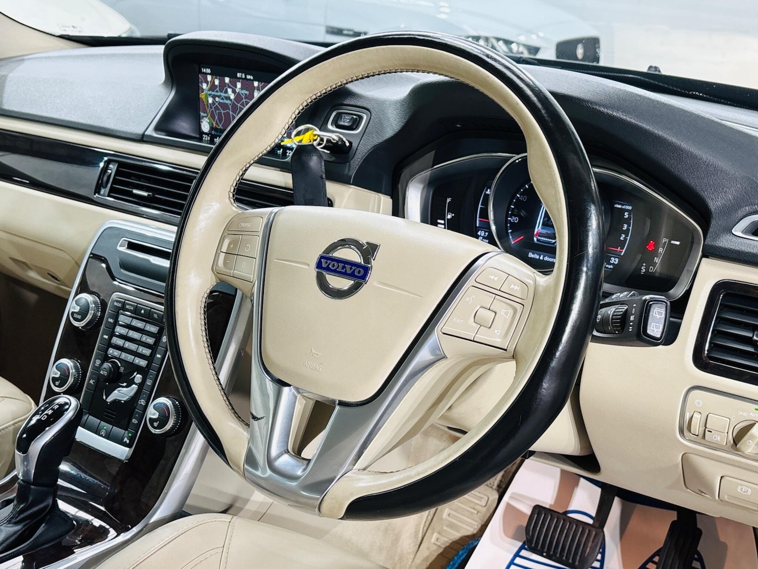 Used Volvo V70 2016 for sale - 76227291: Photo 10