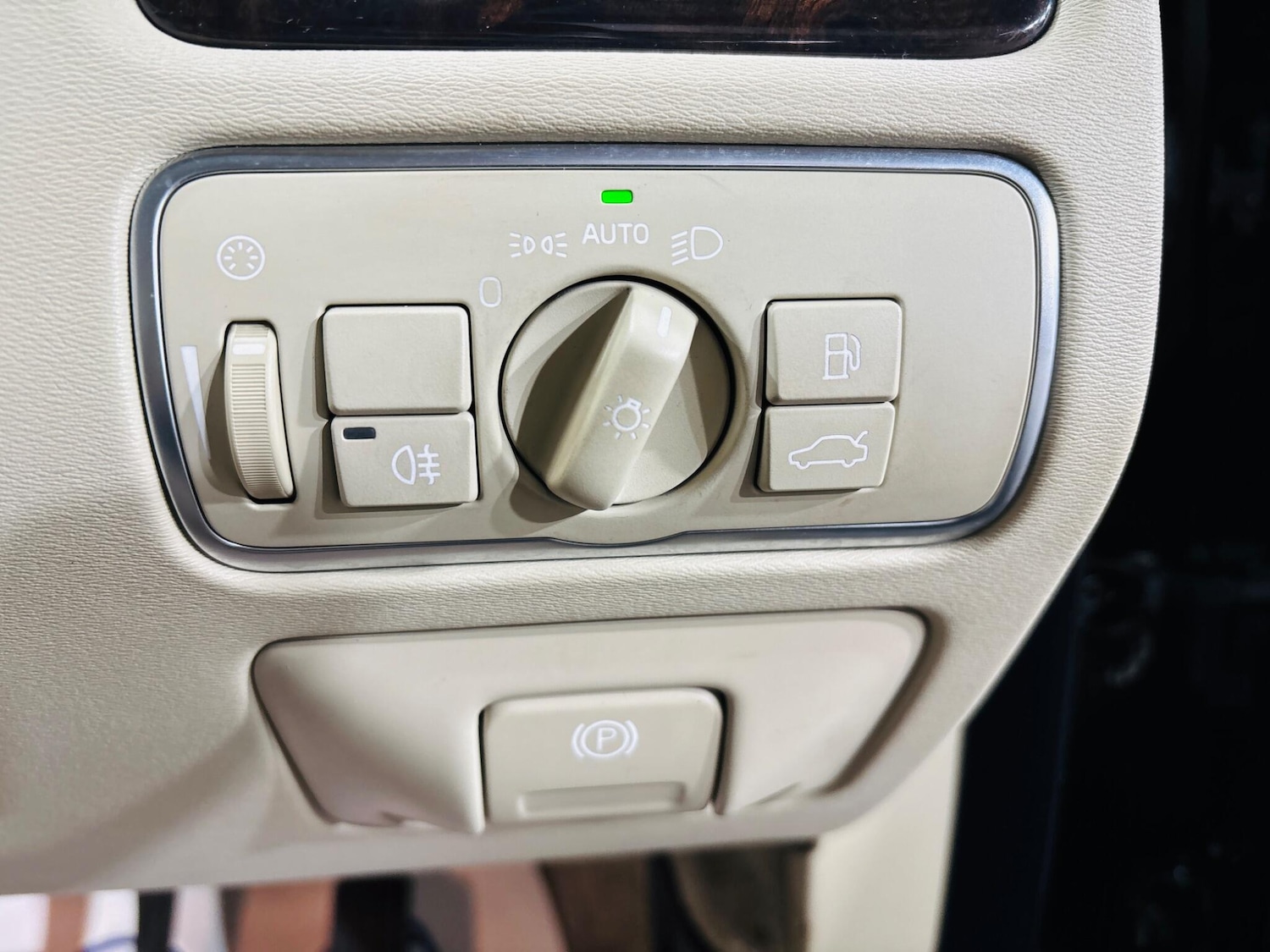 Used Volvo V70 2016 for sale - 76227291: Photo 18