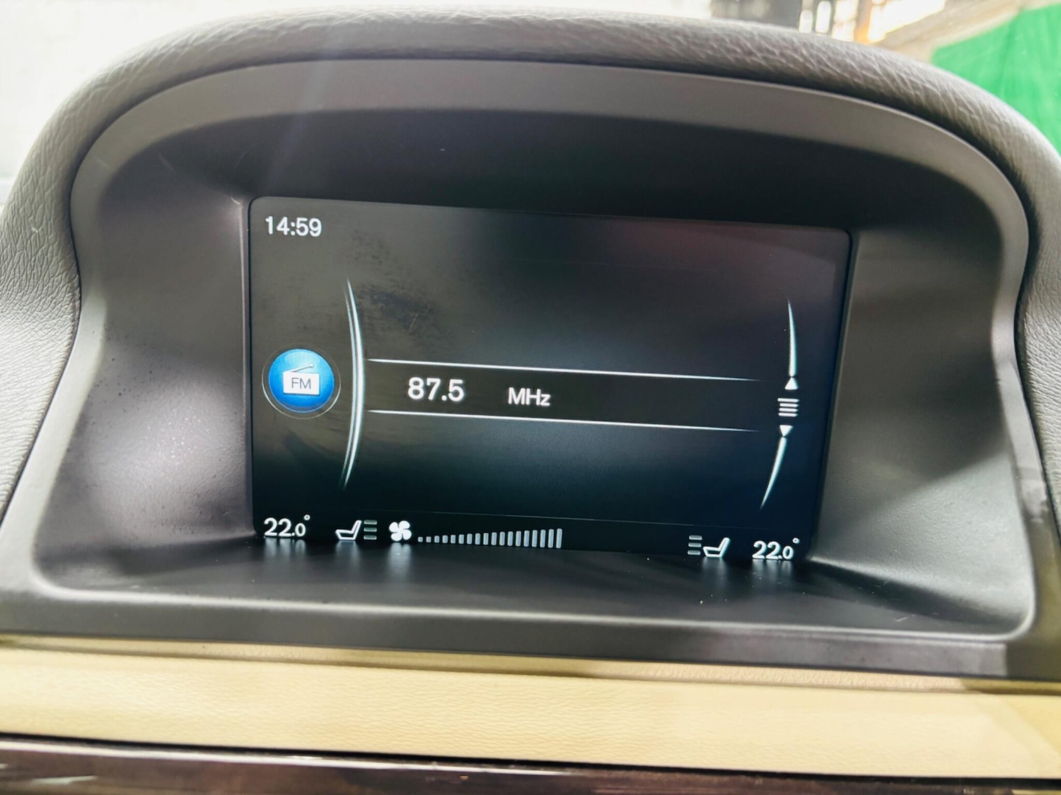 Used Volvo V70 2016 for sale - 76227291: Photo 24