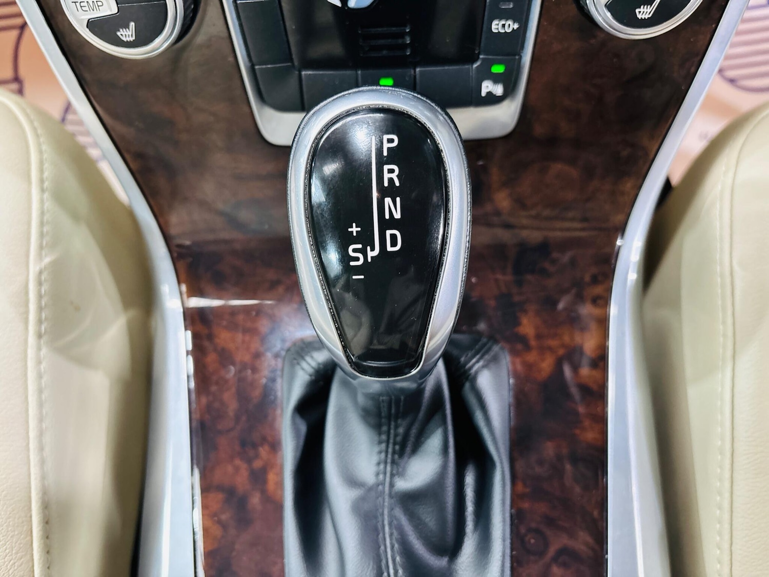 Used Volvo V70 2016 for sale - 76227291: Photo 30