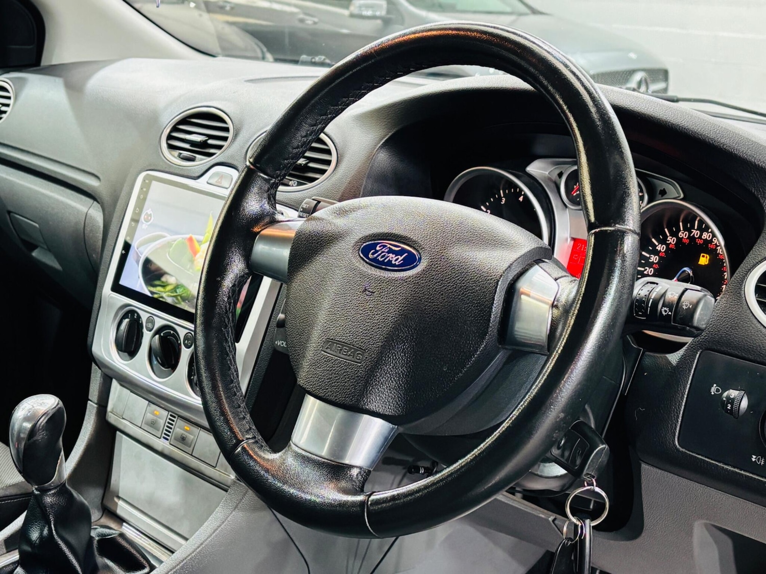 Used Ford Focus 2009 for sale - 76645851: Photo 11