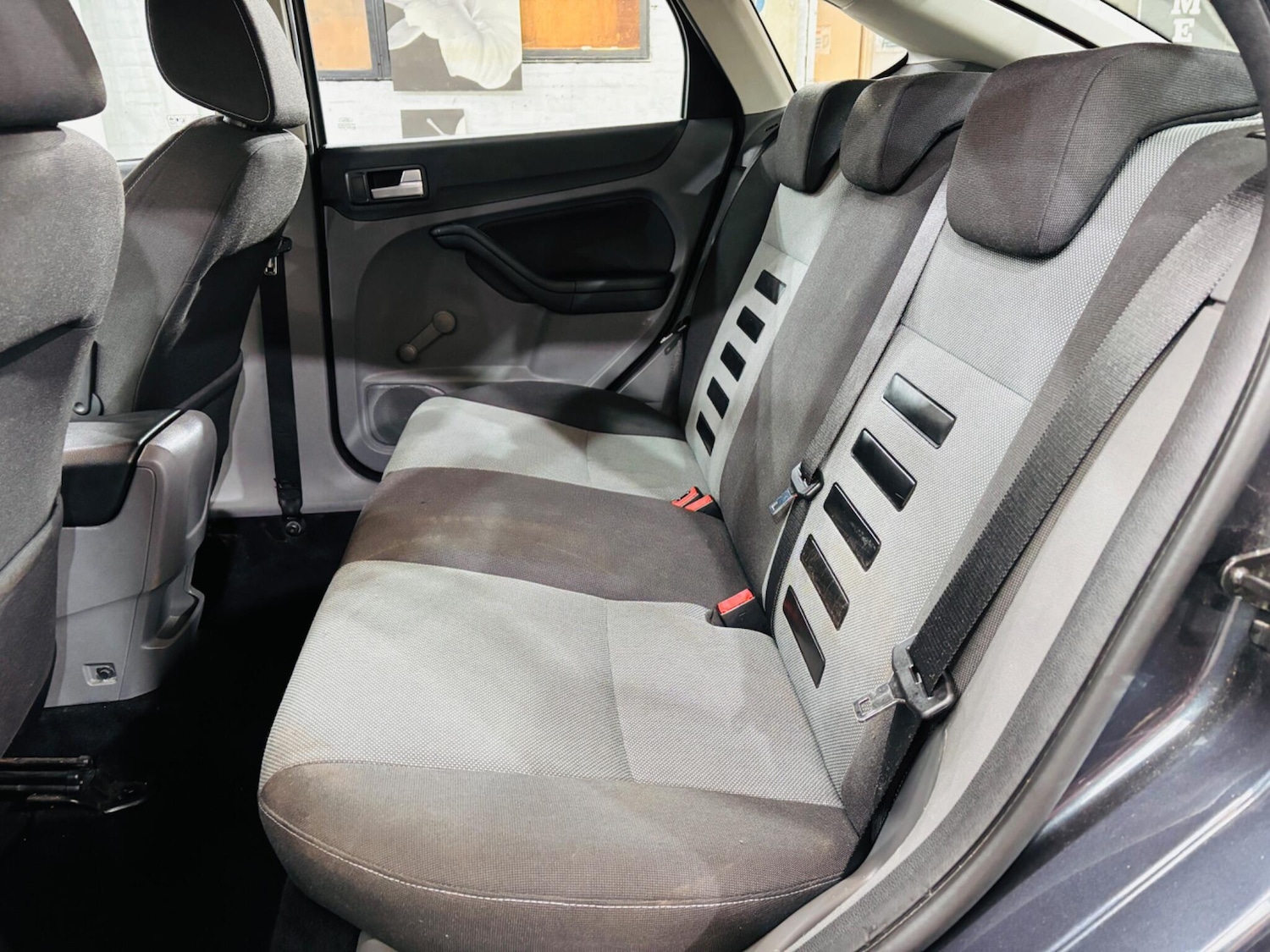 Used Ford Focus 2009 for sale - 76645851: Photo 16