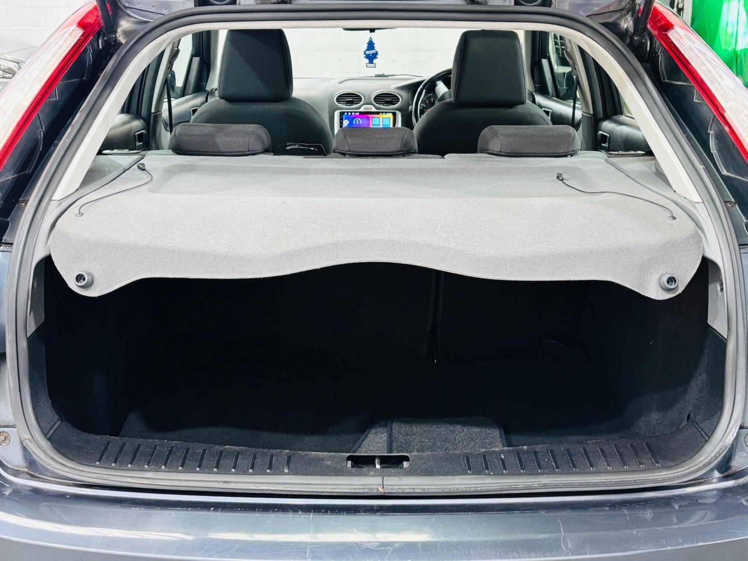 Used Ford Focus 2009 for sale - 76645851: Photo 28