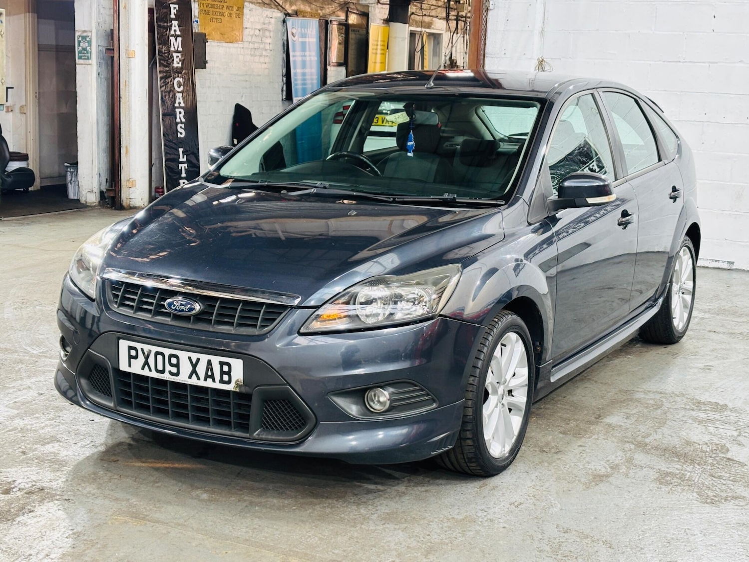 Used Ford Focus 2009 for sale - 76645851: Photo 4