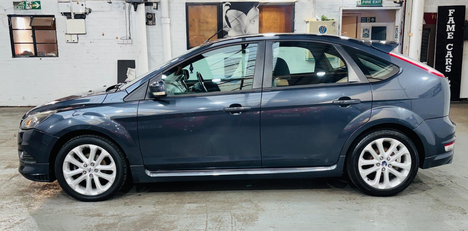 Used Ford Focus 2009 for sale - 76645851: Photo 9