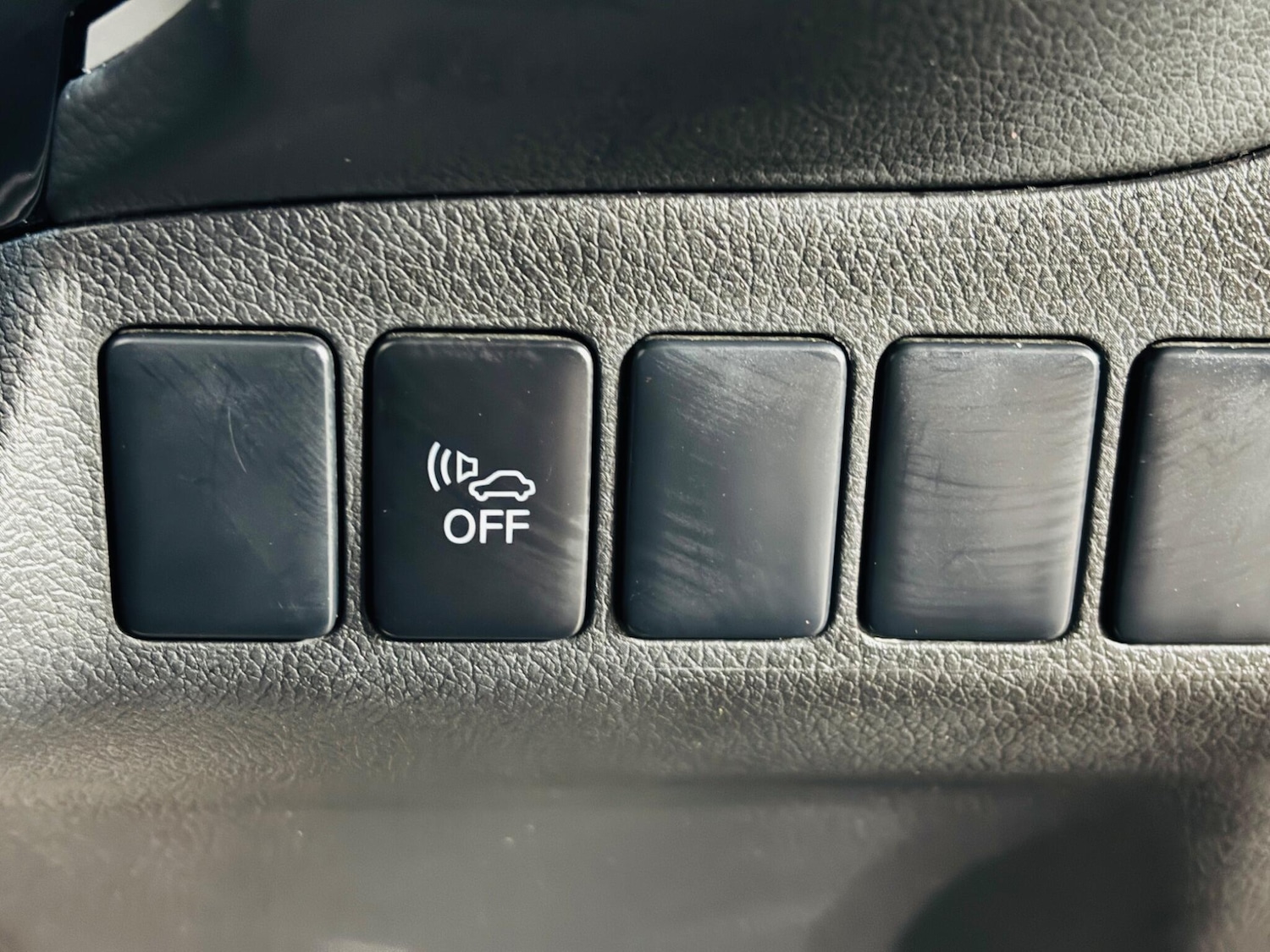 Used Mitsubishi Outlander for sale - 77925995: Photo 31