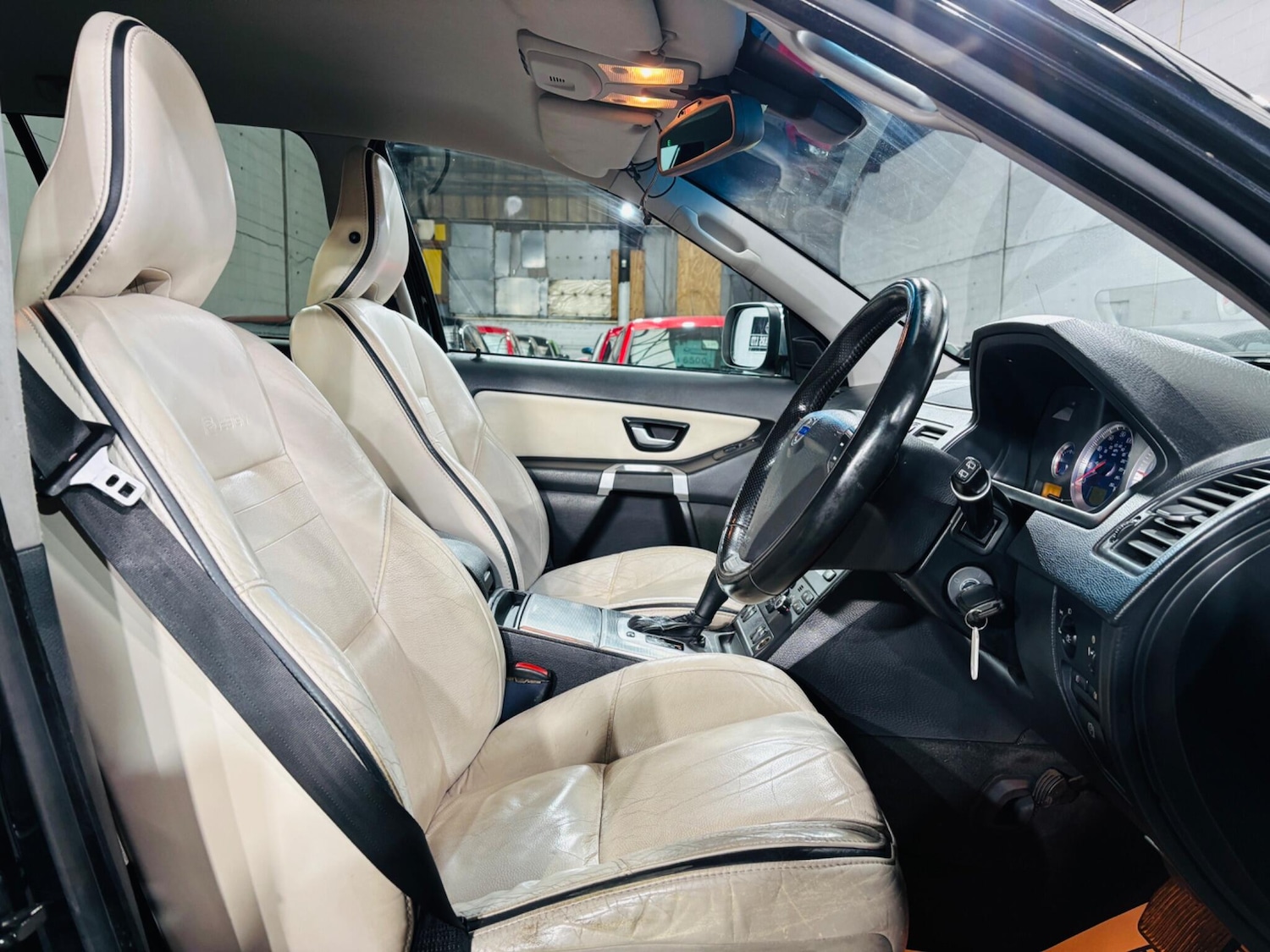 Used Volvo XC90 2011 for sale - 76584732: Photo 13