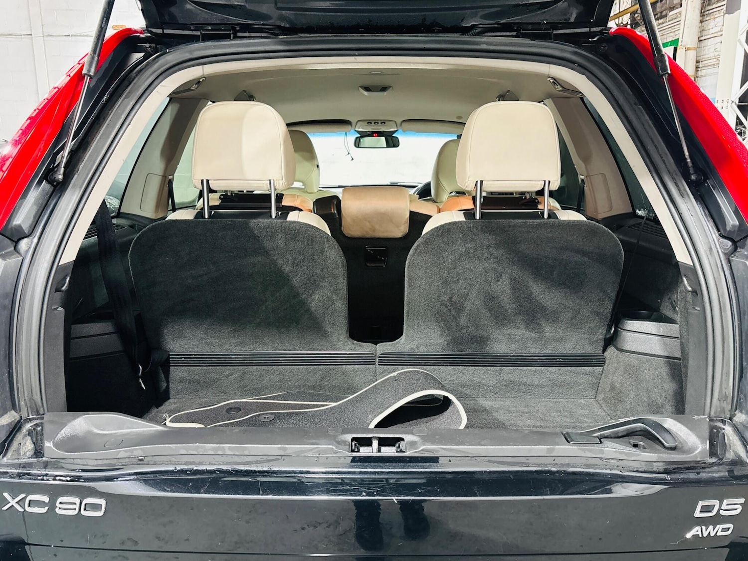 Used Volvo XC90 2011 for sale - 76584732: Photo 30