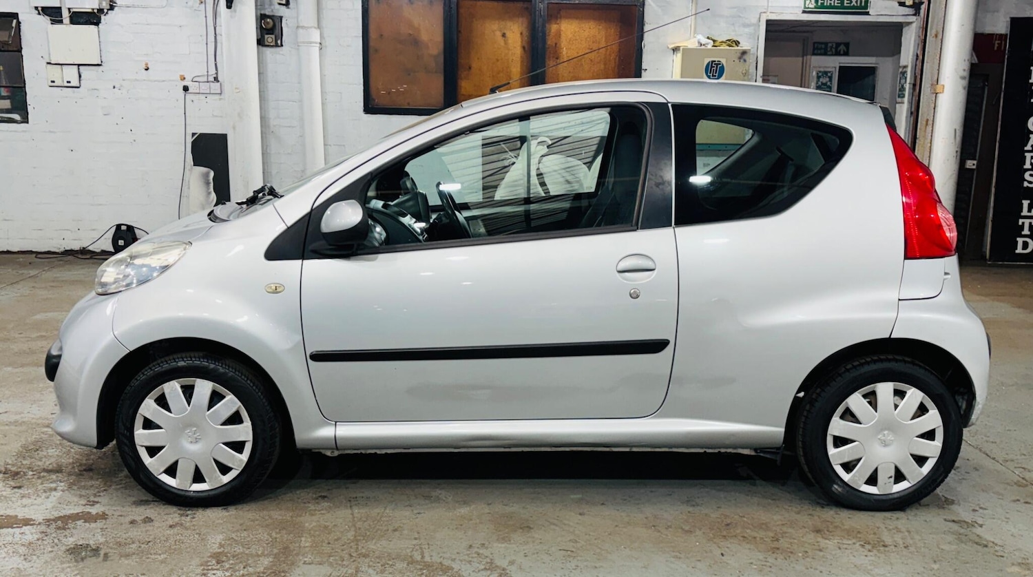 Used Peugeot 107 for sale - 77793629: Photo 9
