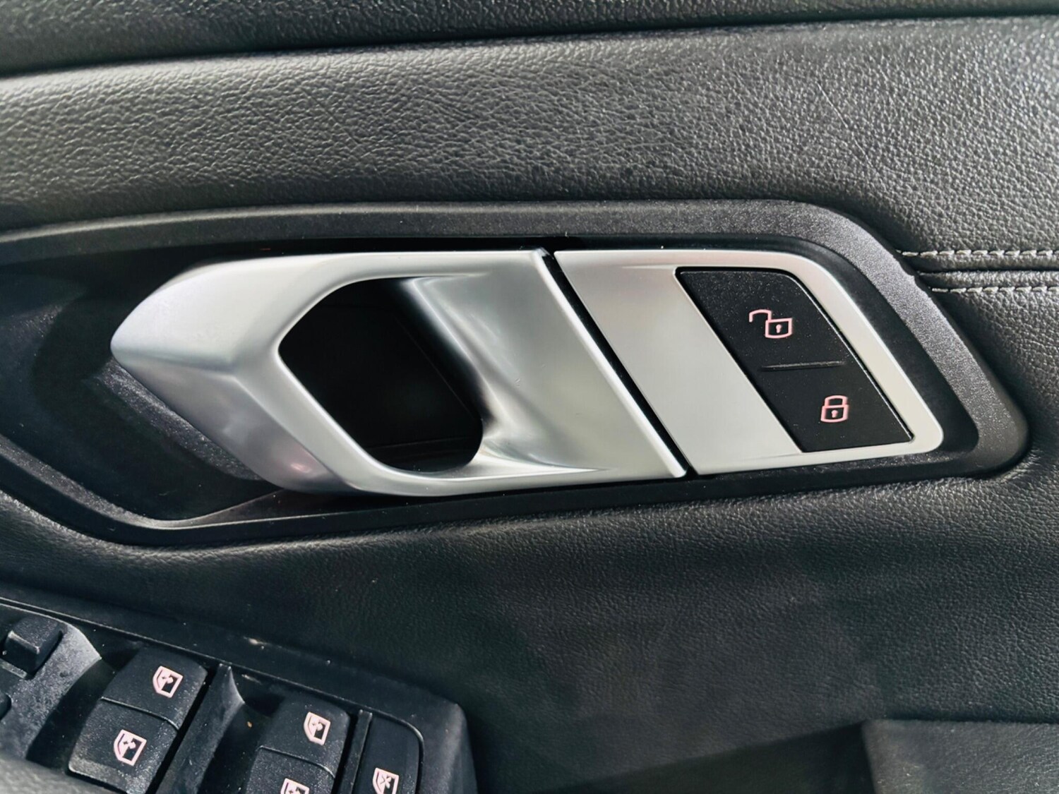 Used BMW 3 Series for sale - 77510761: Photo 18