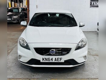 Used Volvo V40 2015 for sale - 79224300: Photo