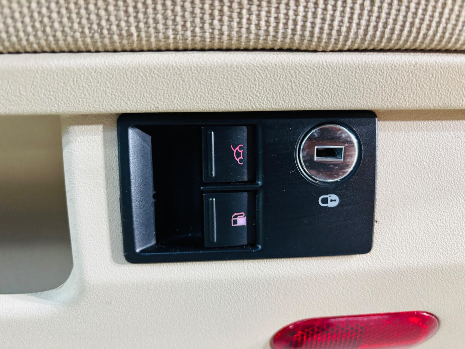 Used Volkswagen Beetle 2008 for sale - 77097740: Photo 18