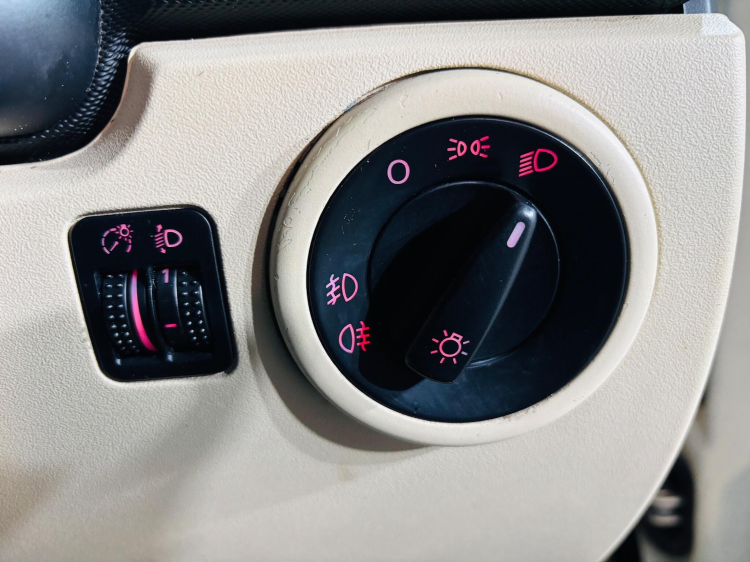 Used Volkswagen Beetle 2008 for sale - 77097740: Photo 21