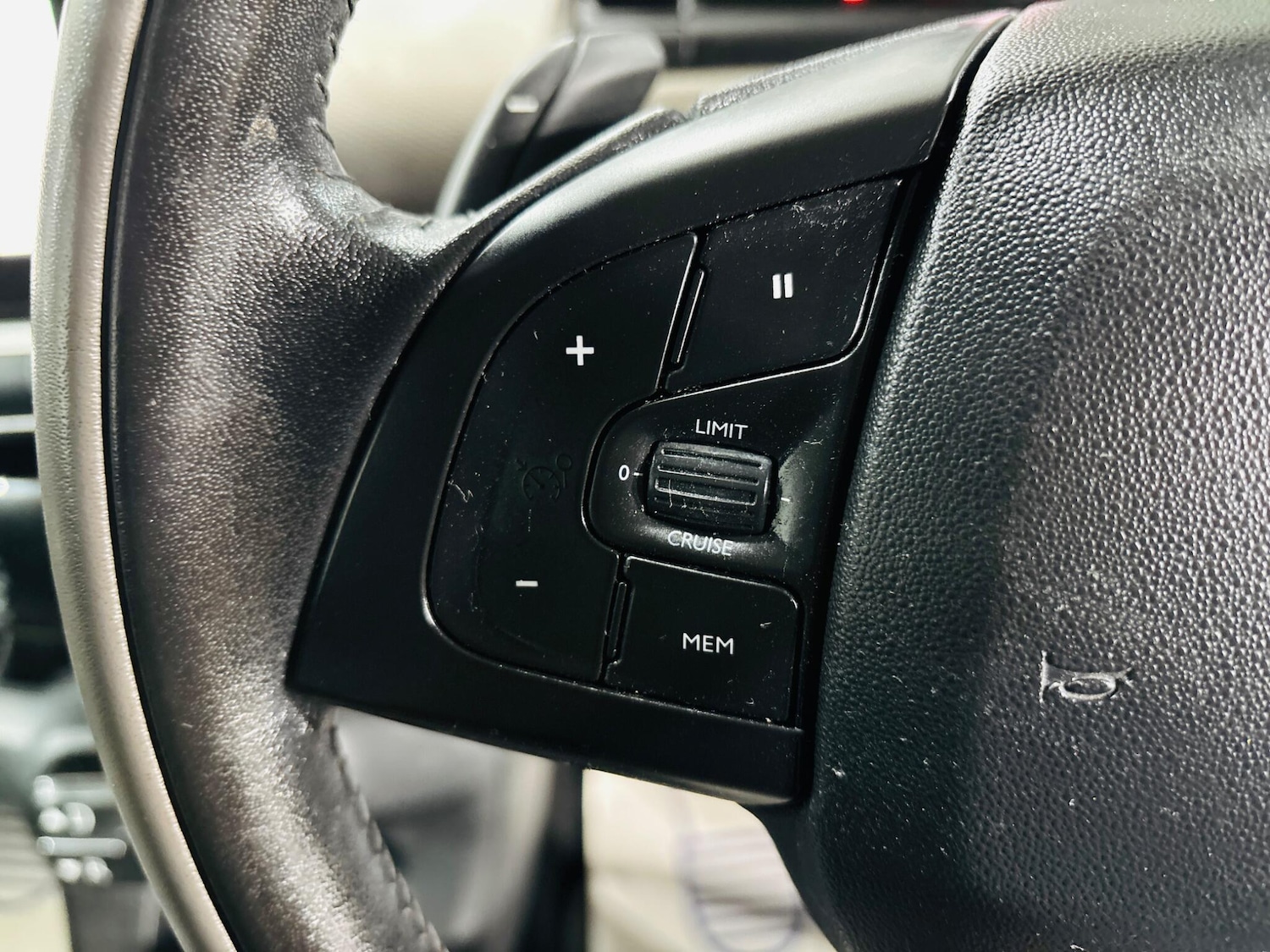 Used Citroen C4 Cactus 2016 for sale - 77238529: Photo 20