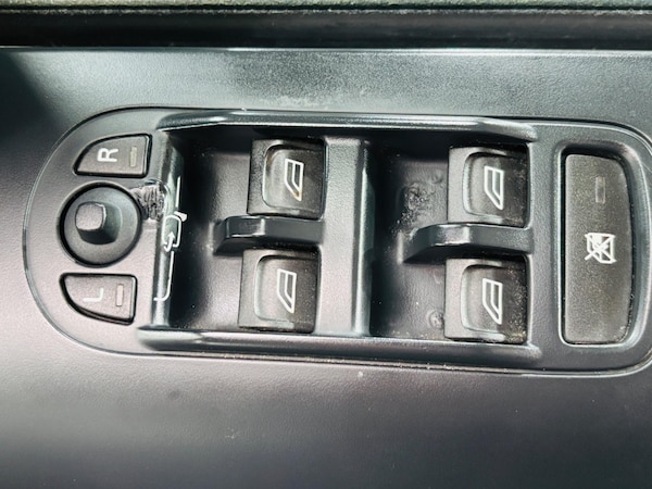 Used Land Rover Freelander 2 2010 for sale - 75463883: Photo 17